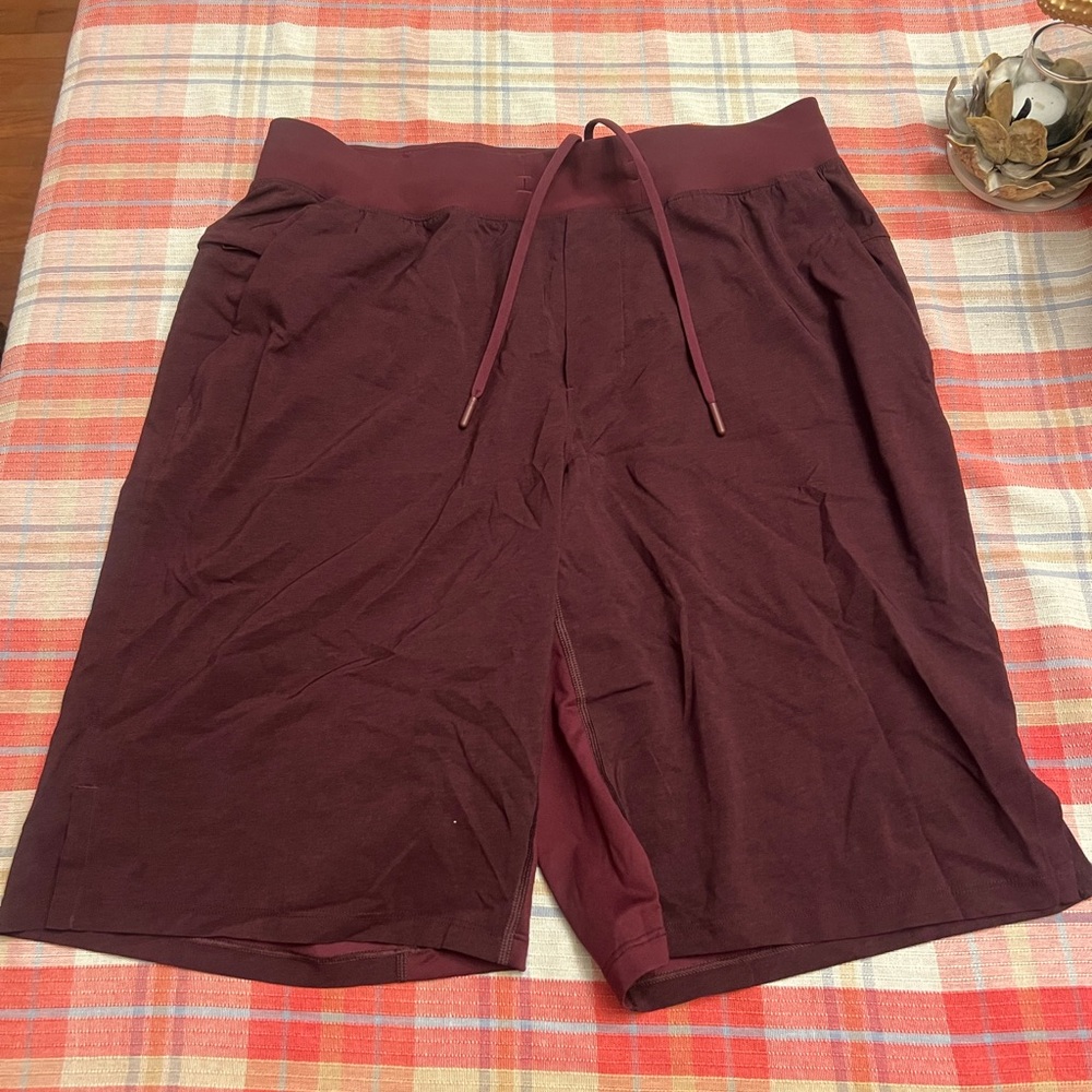 Men's Lululemon shorts